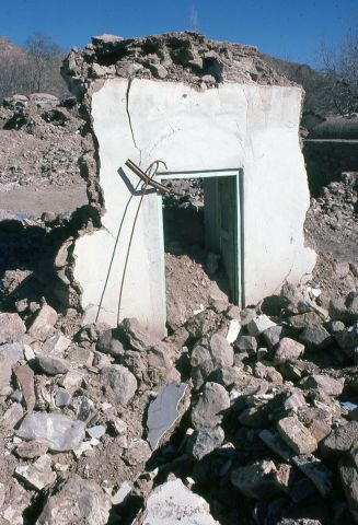 Part of DW's Study for Developing Indigenous Building in Earthquake Regions in Iran.